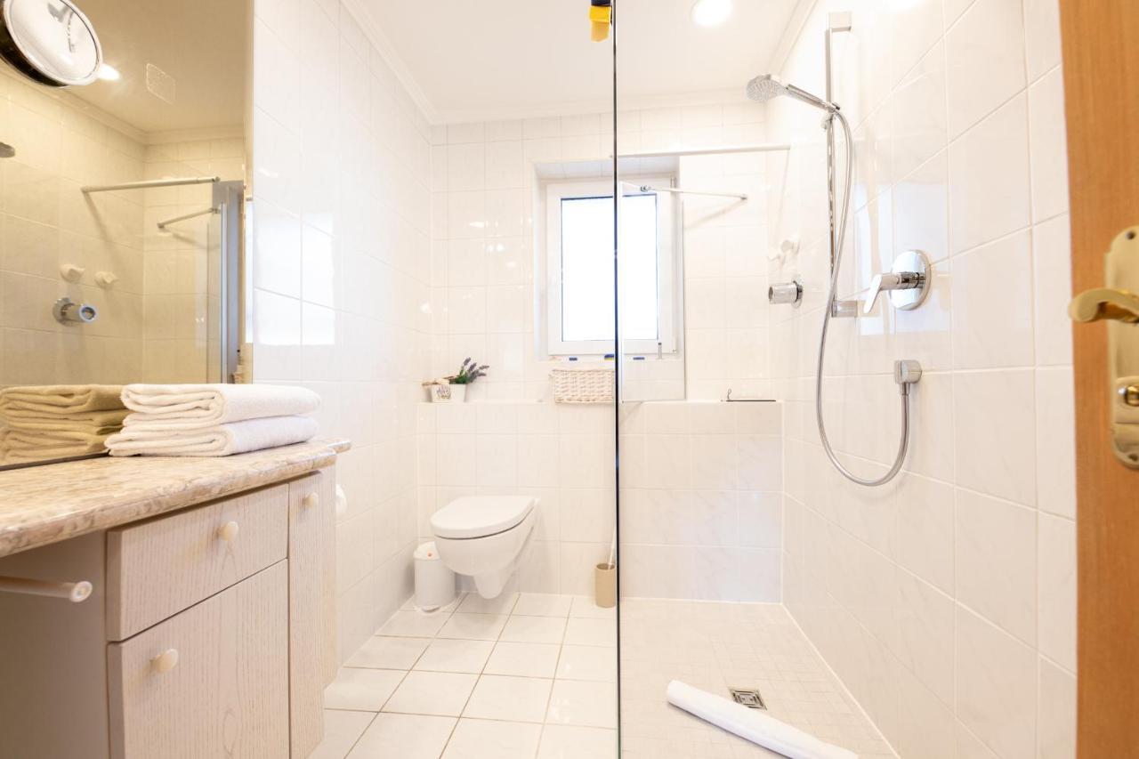 Aussicht Apartment การ์มิช-พาร์เทนเคียร์เชน ภายนอก รูปภาพ