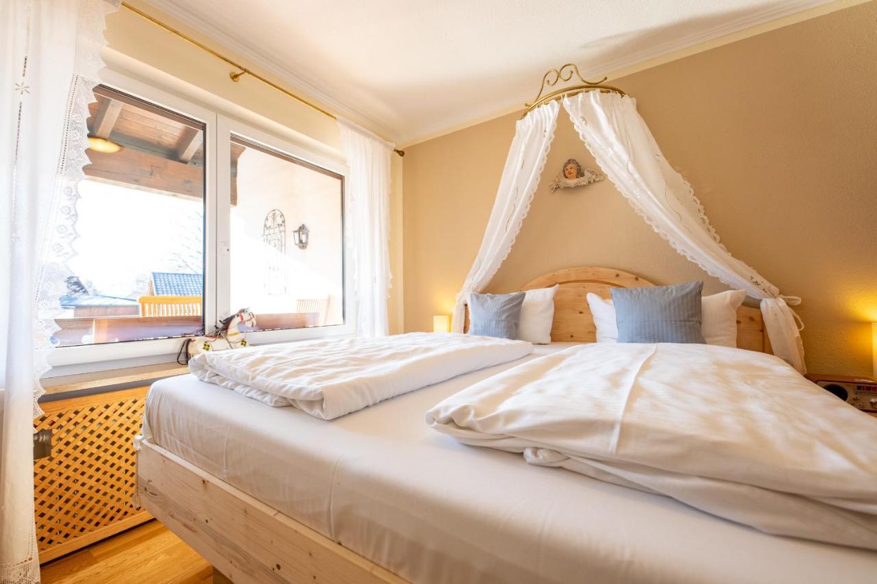 Aussicht Apartment การ์มิช-พาร์เทนเคียร์เชน ภายนอก รูปภาพ