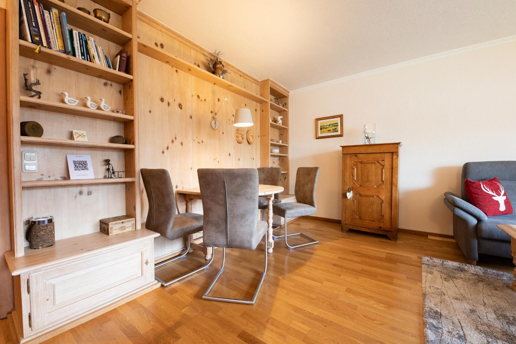 Aussicht Apartment การ์มิช-พาร์เทนเคียร์เชน ภายนอก รูปภาพ